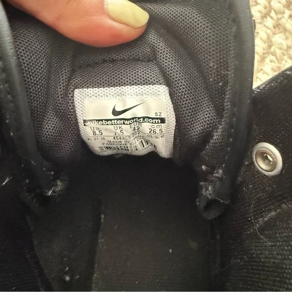 Nike Air Nevist ACG in VGUC - Picture 7 of 8